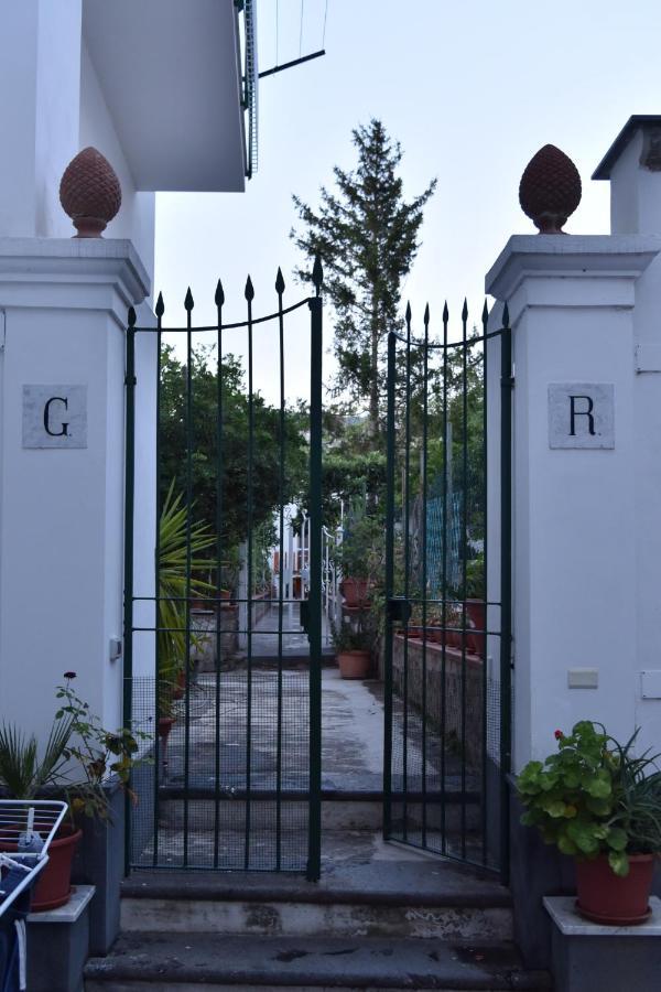 B&B Villa Gemini Сант'Агнело Екстериор снимка