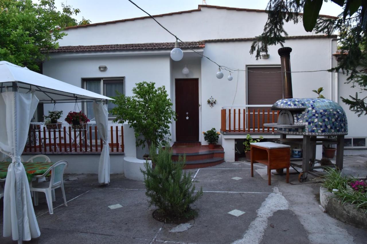B&B Villa Gemini Сант'Агнело Екстериор снимка