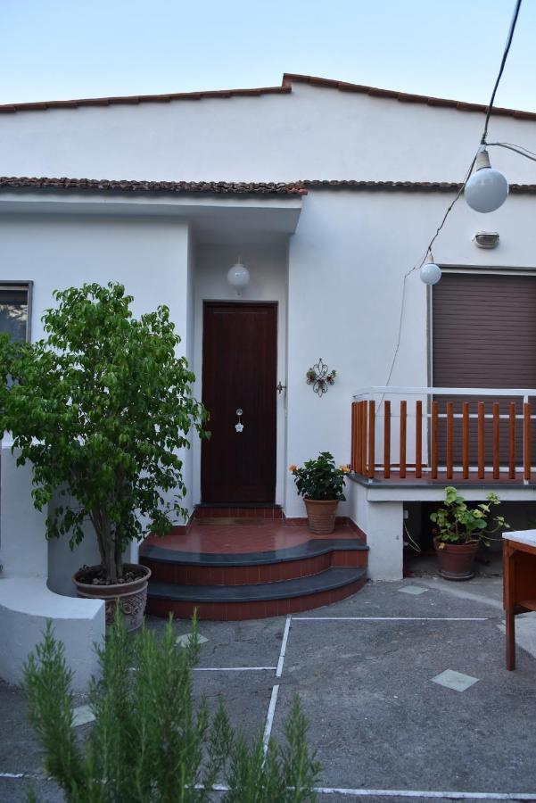 B&B Villa Gemini Сант'Агнело Екстериор снимка