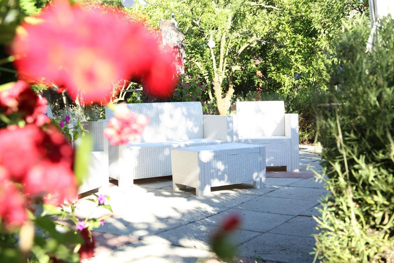 B&B Villa Gemini Сант'Агнело Екстериор снимка
