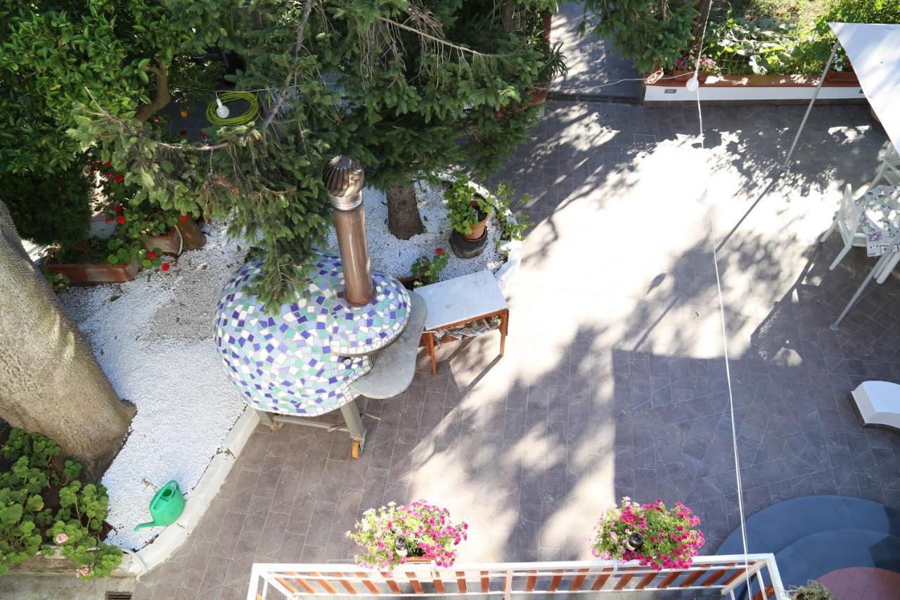 B&B Villa Gemini Сант'Агнело Екстериор снимка