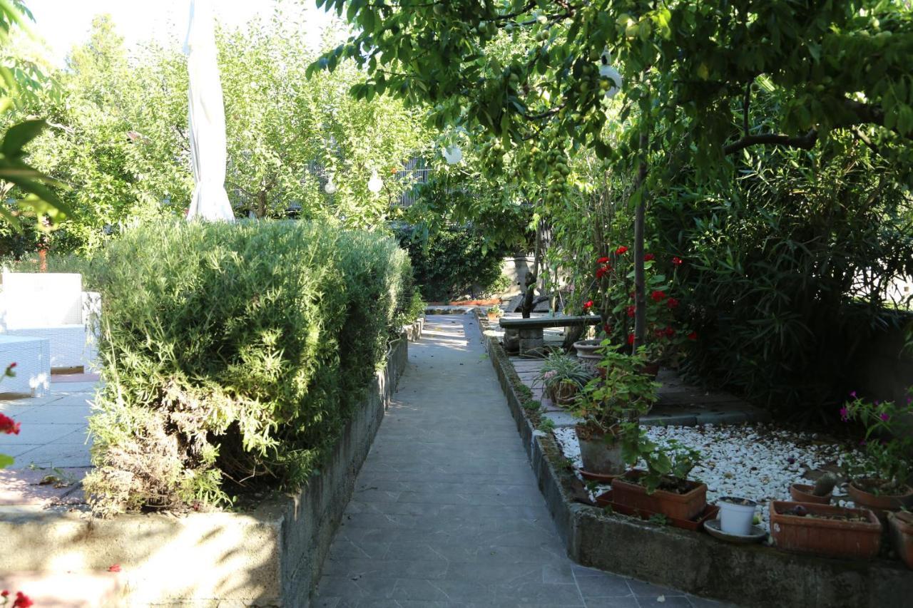 B&B Villa Gemini Сант'Агнело Екстериор снимка